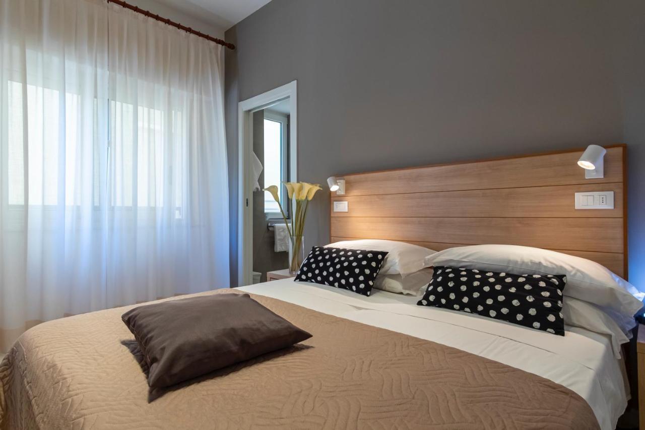 Hotel Mocambo Riccione Dış mekan fotoğraf