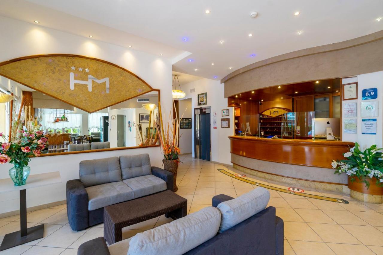 Hotel Mocambo Riccione Dış mekan fotoğraf